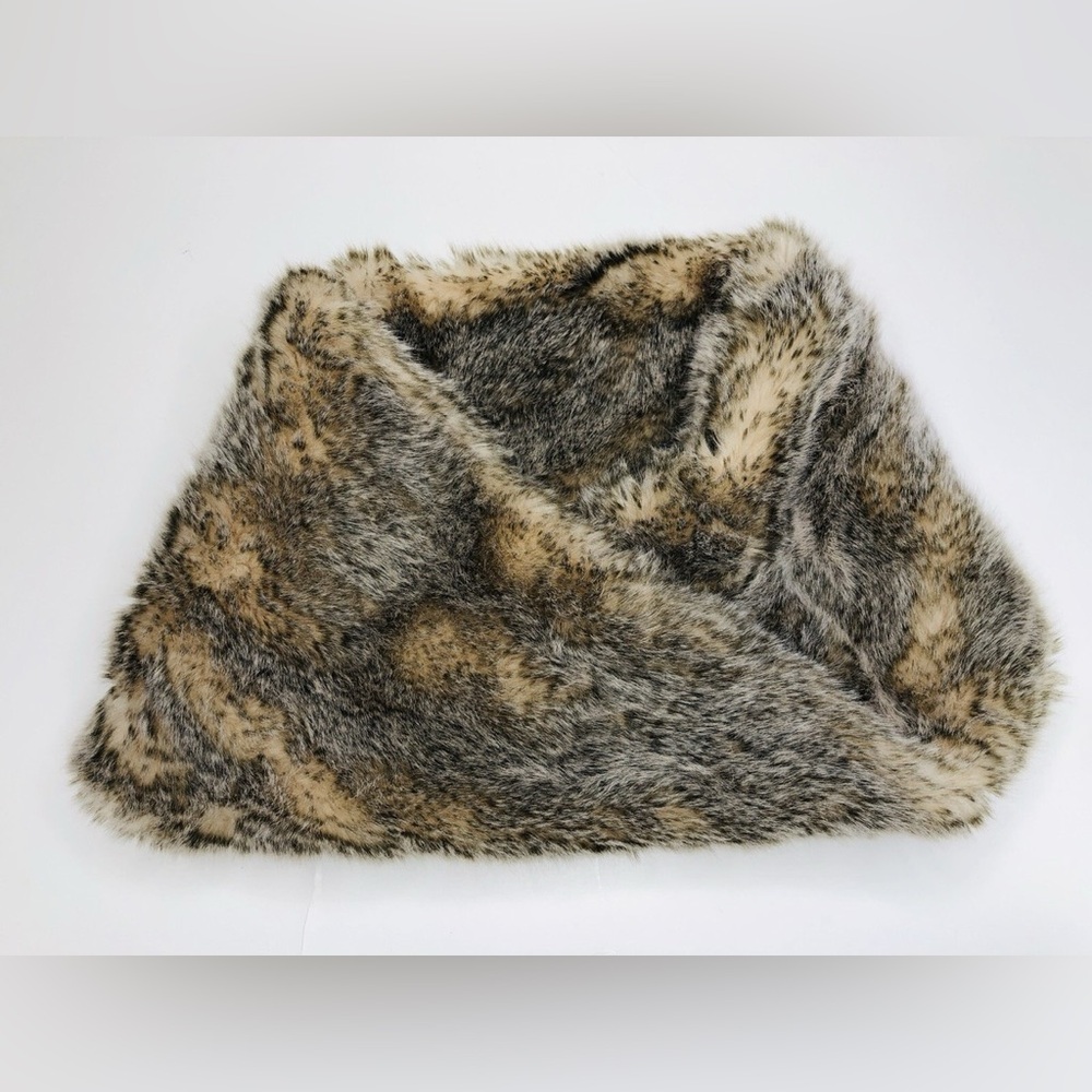 Aerie Faux Fur Infinity Scarf in Brown and Gray